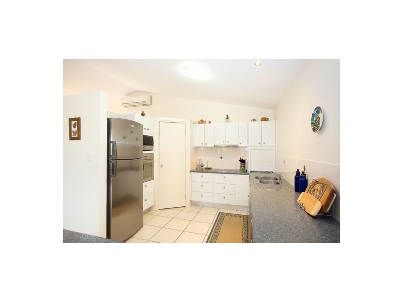 19-21 Reeders Street, Sandstone Point QLD 4511