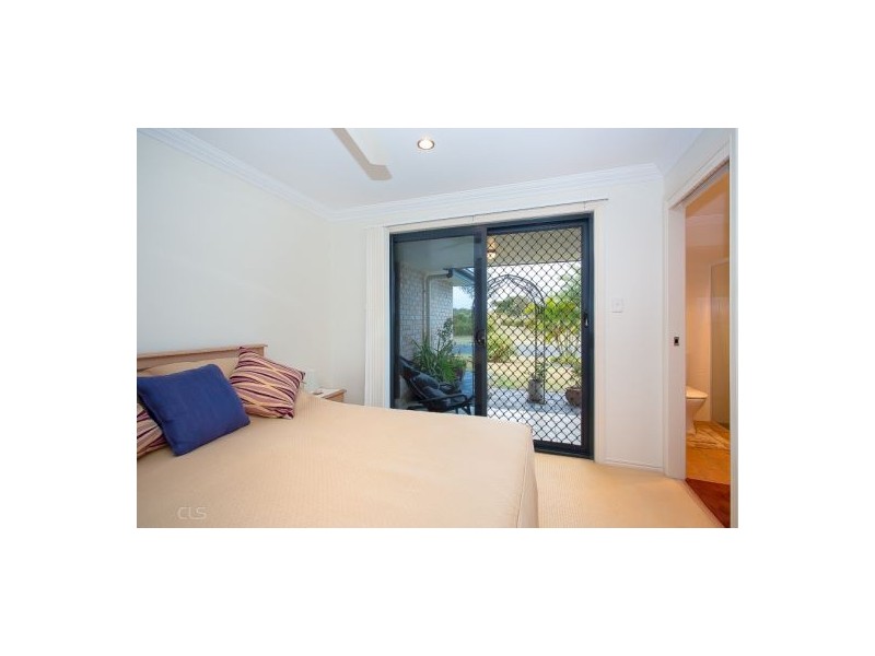 19-21 Reeders Street, Sandstone Point QLD 4511