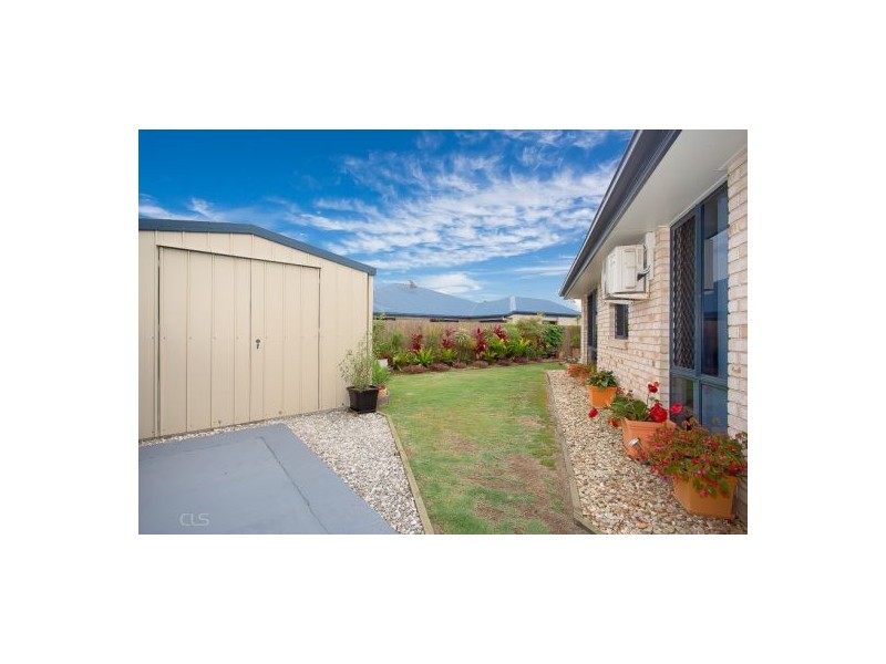 19-21 Reeders Street, Sandstone Point QLD 4511