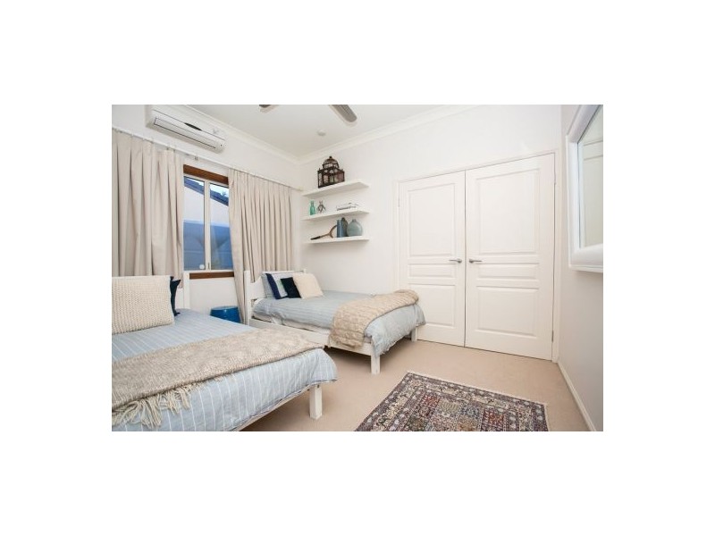 28 Marina, Banksia Beach QLD 4507