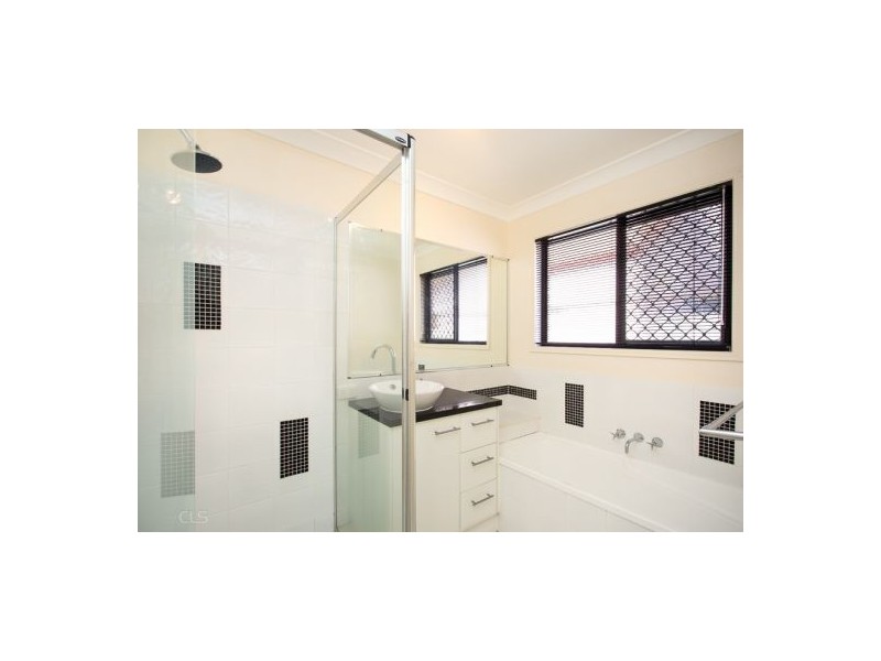 14 Catamaran Court, Banksia Beach QLD 4507