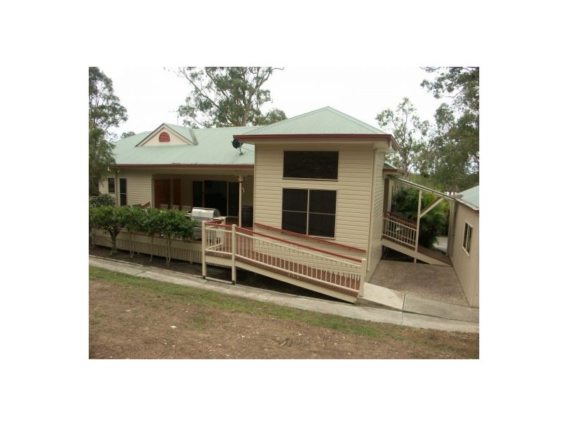84 Wattlebird Drive, Elimbah QLD 4516