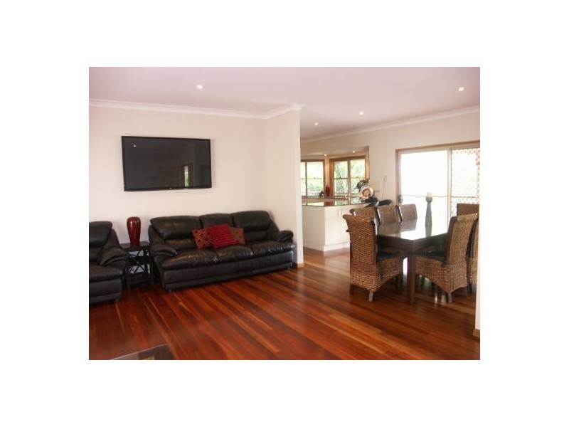 84 Wattlebird Drive, Elimbah QLD 4516