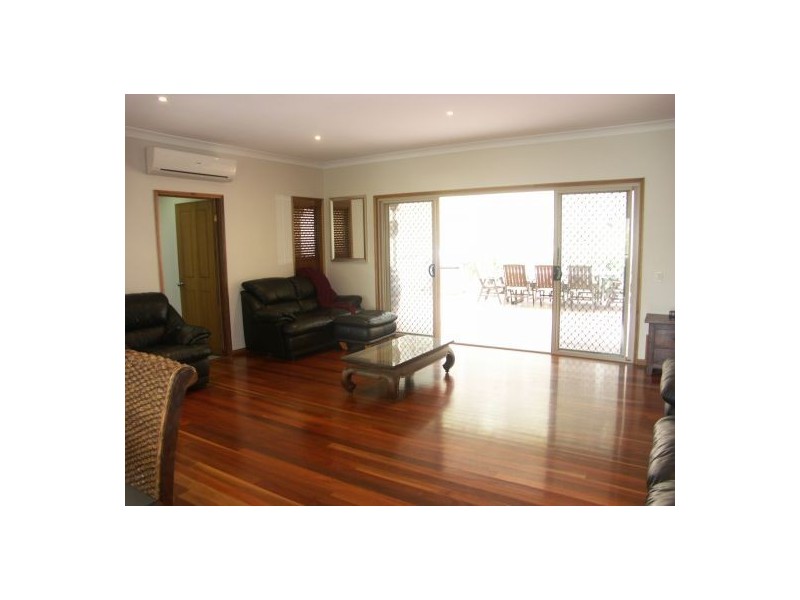 84 Wattlebird Drive, Elimbah QLD 4516