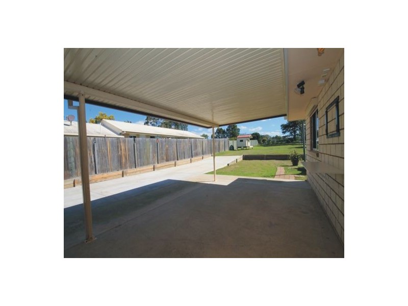 16 Farrer Crt, Morayfield QLD 4506
