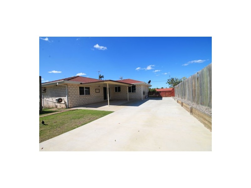 16 Farrer Crt, Morayfield QLD 4506