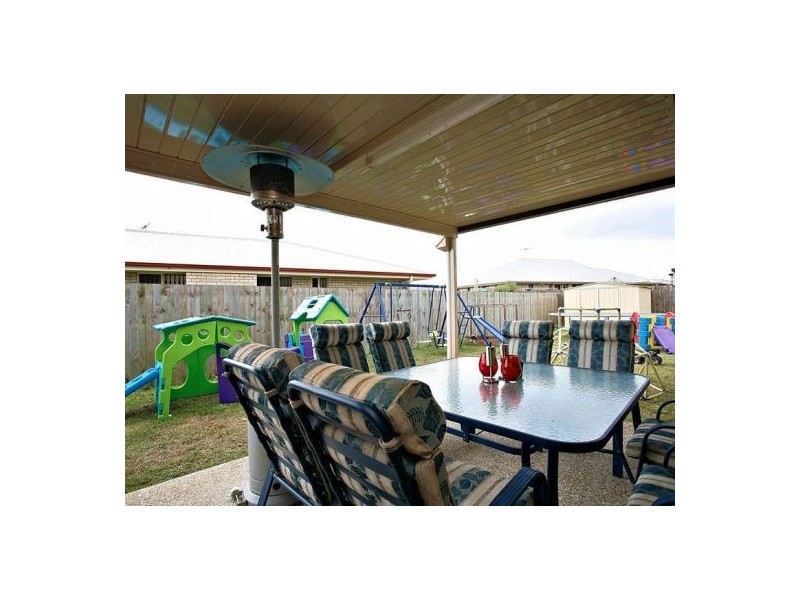 3 Denson St, Morayfield QLD 4506