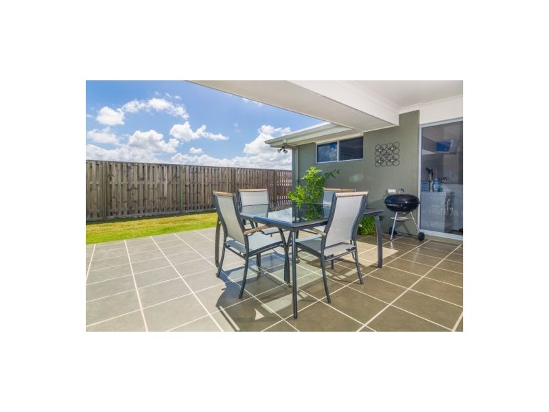 134 Glass House Cct, Kallangur QLD 4503