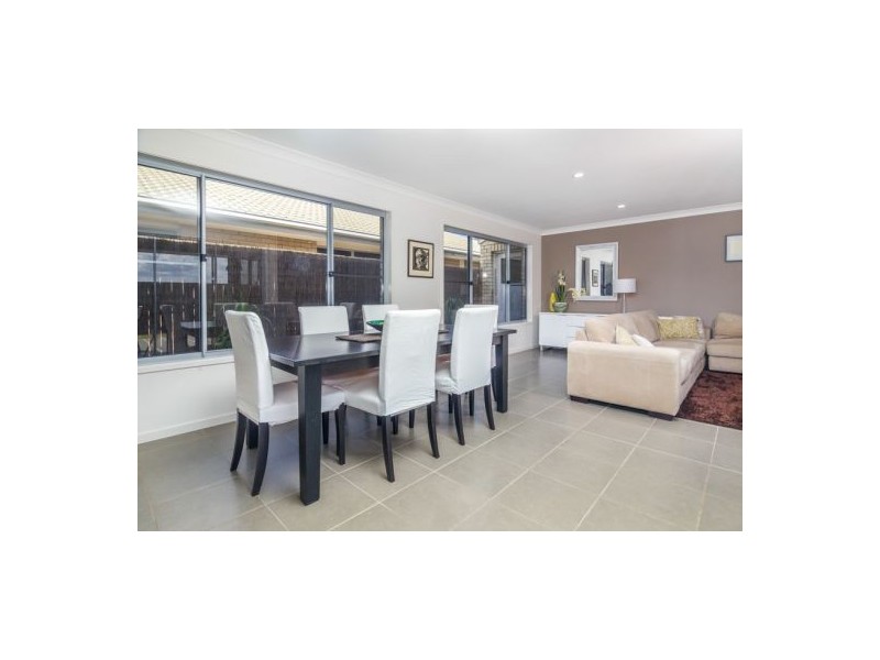 134 Glass House Cct, Kallangur QLD 4503