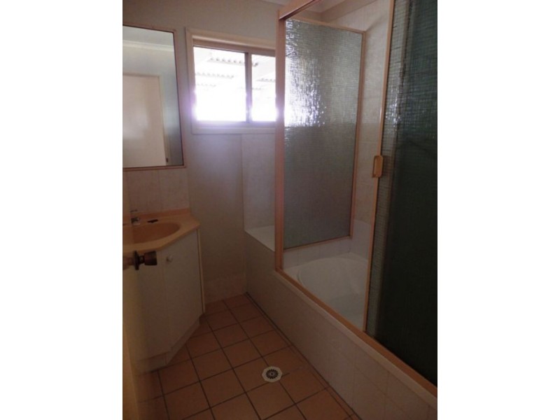 2 Benjamin Court, Morayfield QLD 4506