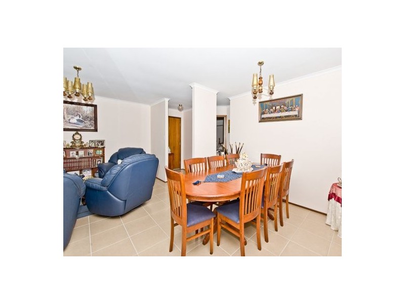 39 Fantail Ct, Moorina QLD 4506