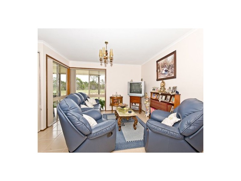 39 Fantail Ct, Moorina QLD 4506