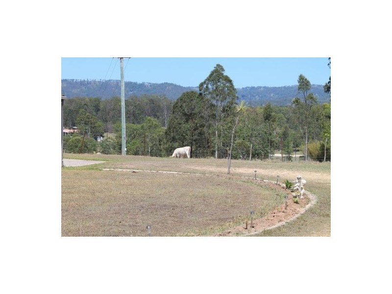 39 Fantail Ct, Moorina QLD 4506