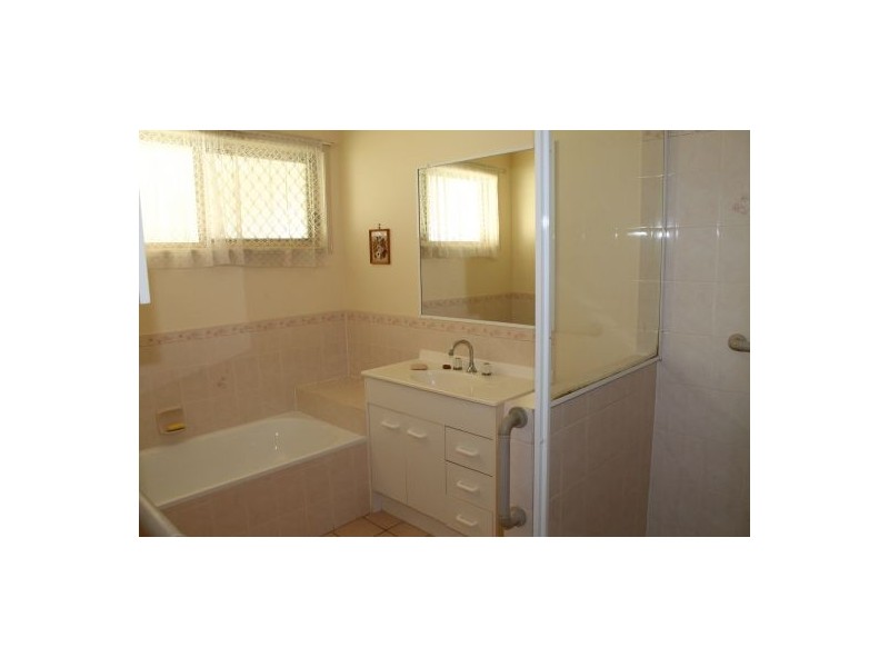 3 Borossa Cr, Caboolture South QLD 4510