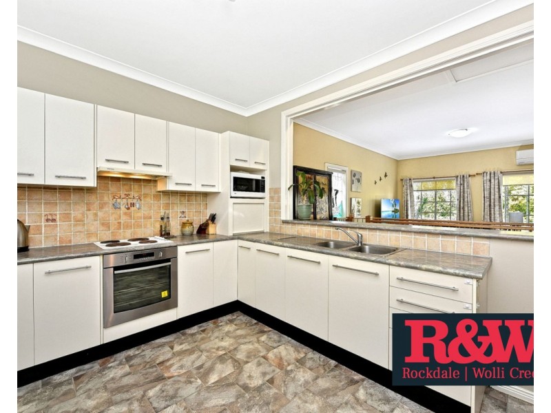 11 Knoll Avenue, Turrella NSW 2205