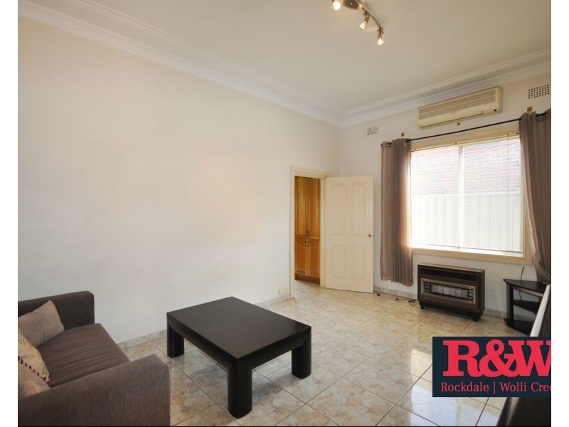 6 Henry Street, Turrella NSW 2205