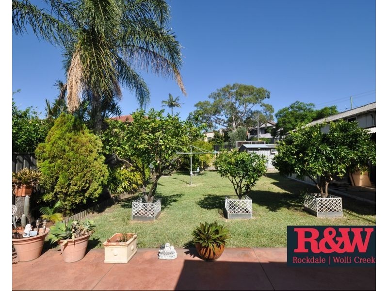 6 Henry Street, Turrella NSW 2205