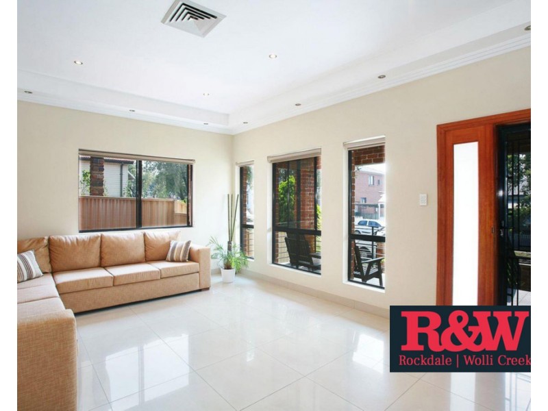 10 Alexandra Street, Turrella NSW 2205