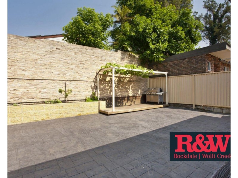 10 Alexandra Street, Turrella NSW 2205