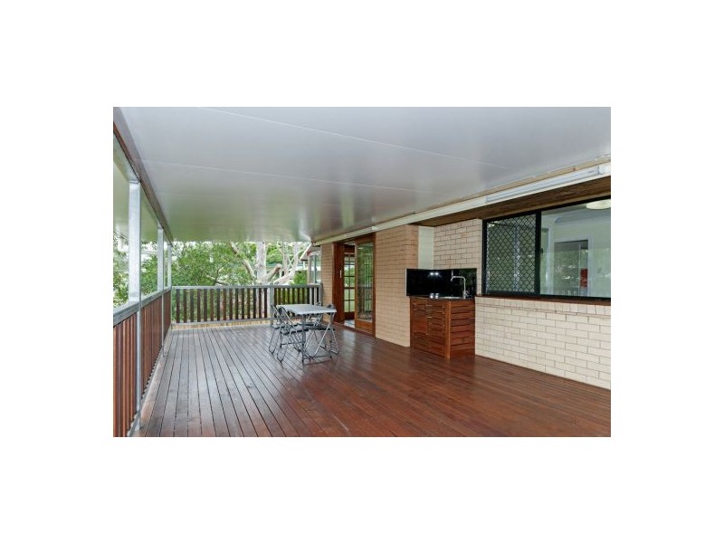 3 Norcombe Street, Carina QLD 4152