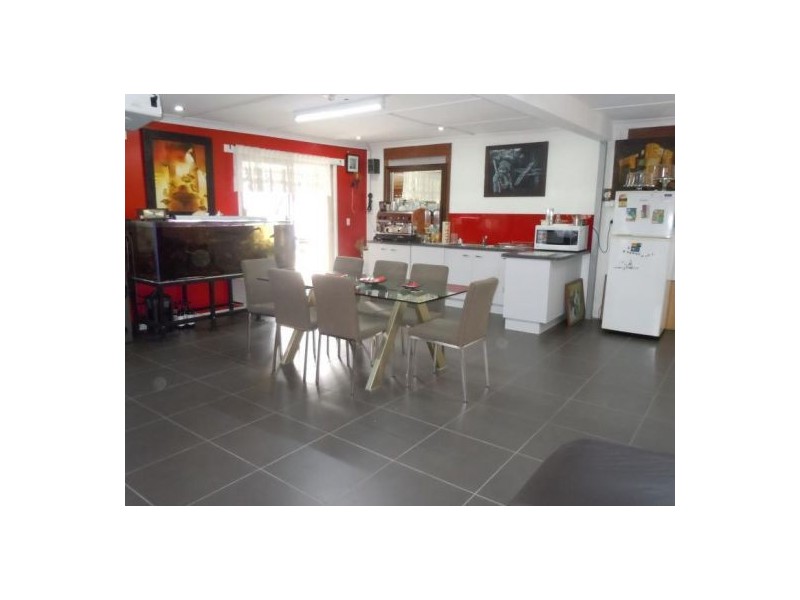 10 Rowan Street, Inala QLD 4077