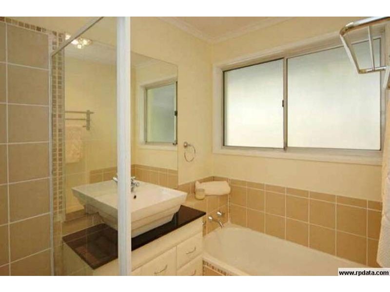 3 Michelangelo, Fig Tree Pocket QLD 4069