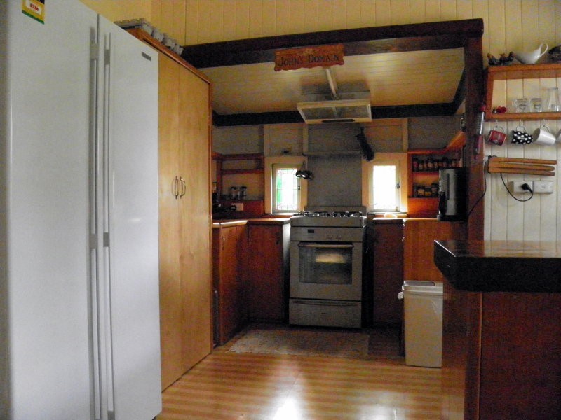 12 Queen Street, Blackstone QLD 4304