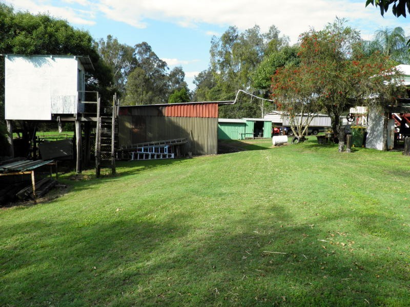 12 Queen Street, Blackstone QLD 4304