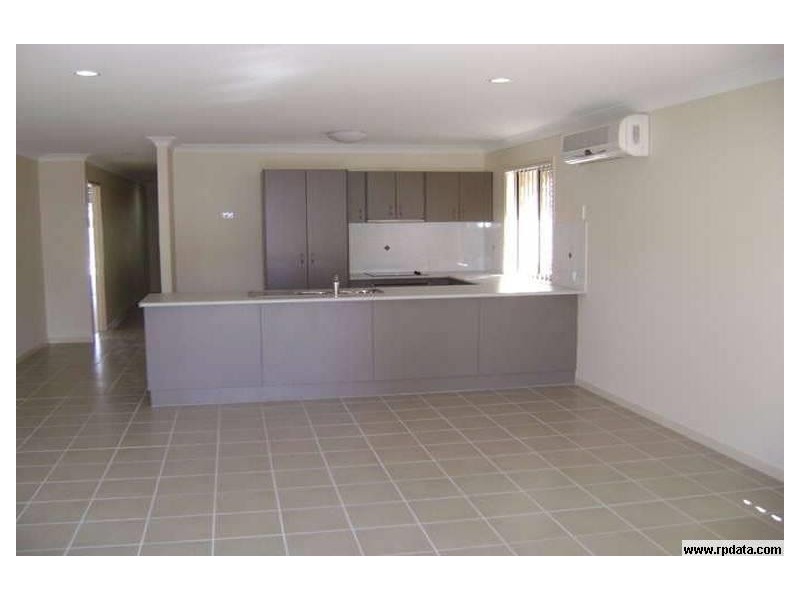 5 Krystelle Close, Oxley QLD 4075