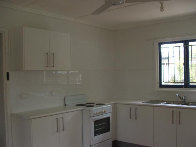 8 Goldfinch Street, Inala QLD 4077