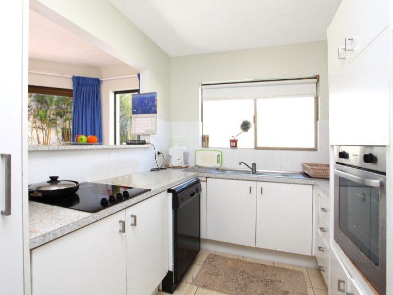 6/28 Old Burleigh Road, Surfers Paradise QLD 4217