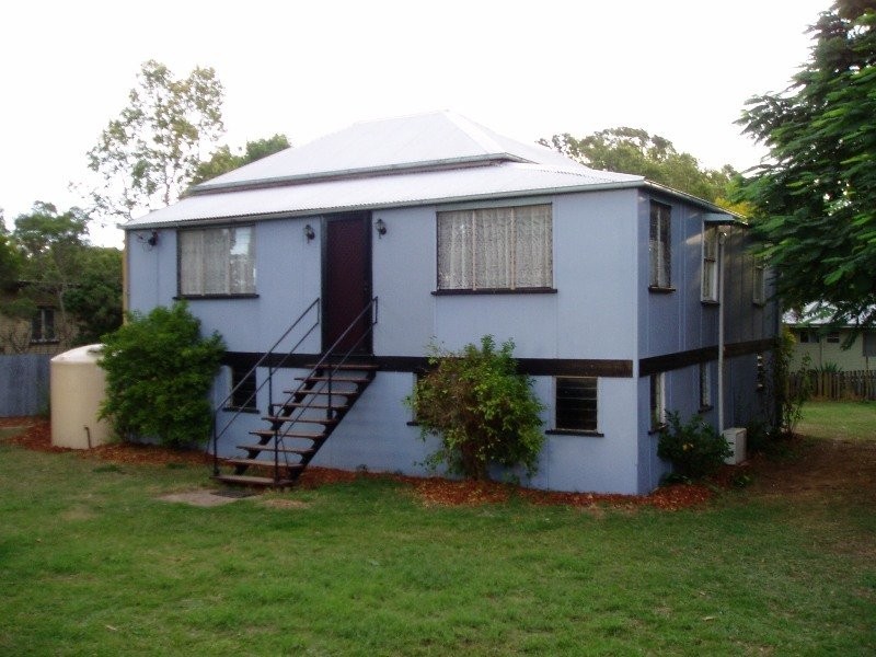 26 Endeavour Road, Riverview QLD 4303
