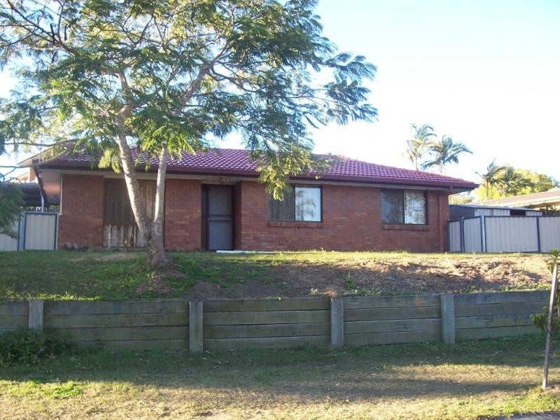 1 Balaton Street, Riverhills QLD 4074