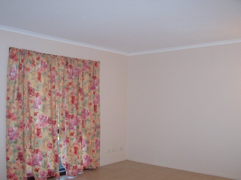 1 Balaton Street, Riverhills QLD 4074