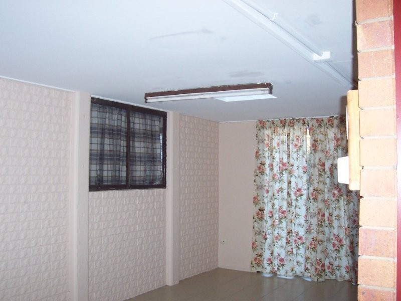 1 Balaton Street, Riverhills QLD 4074