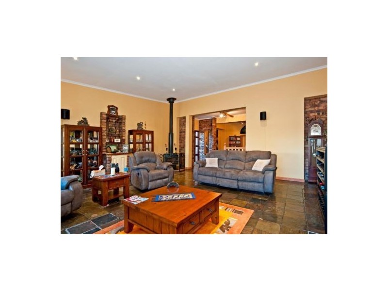 17 Valance Street, Oxley QLD 4075