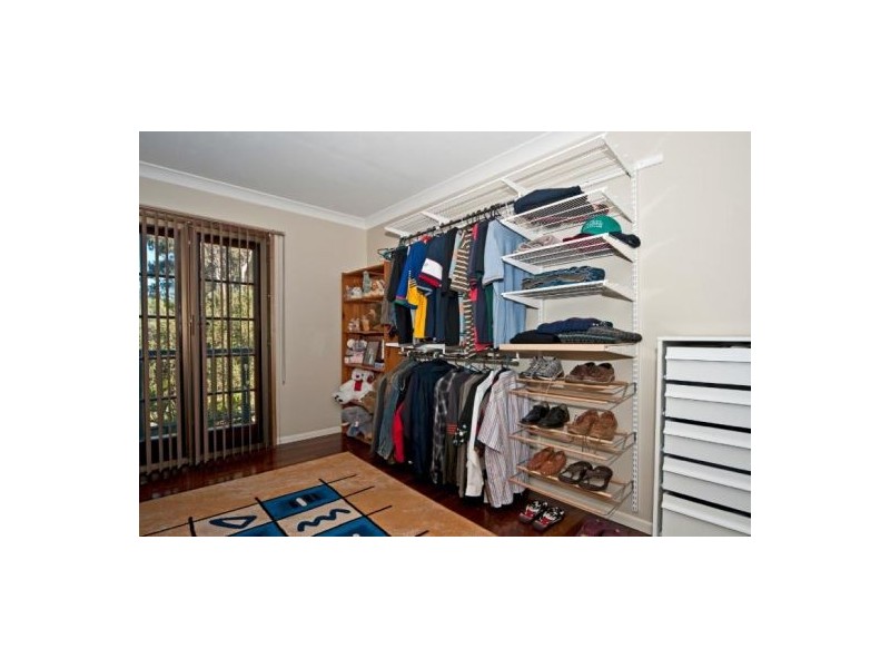 17 Valance Street, Oxley QLD 4075