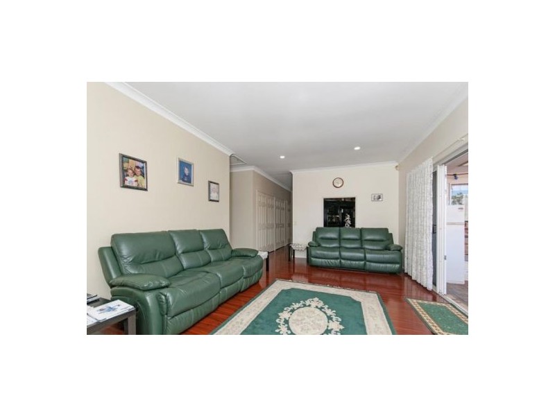 15 Warroo Street, Durack QLD 4077