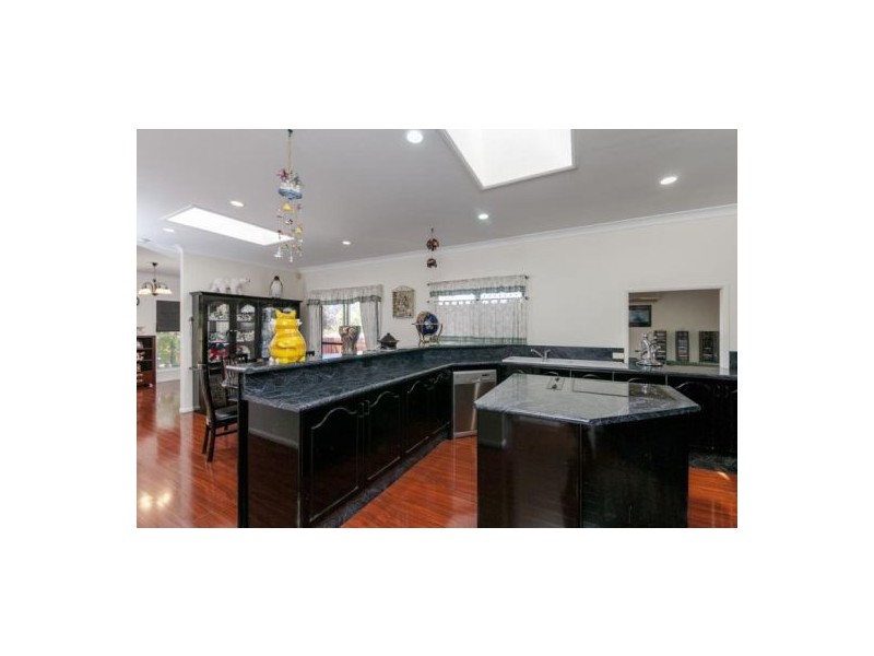 15 Warroo Street, Durack QLD 4077