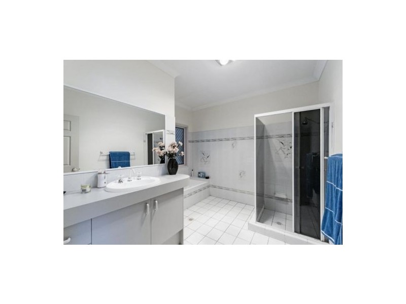 15 Warroo Street, Durack QLD 4077