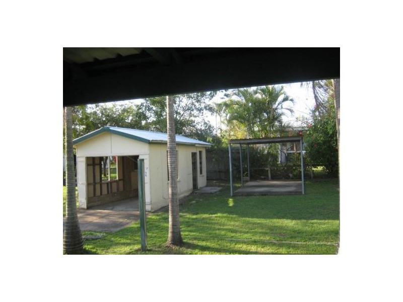 12 Logan Avenue, Oxley QLD 4075