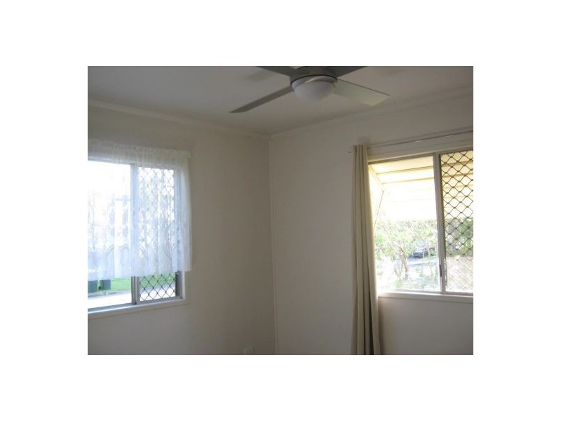 12 Logan Avenue, Oxley QLD 4075