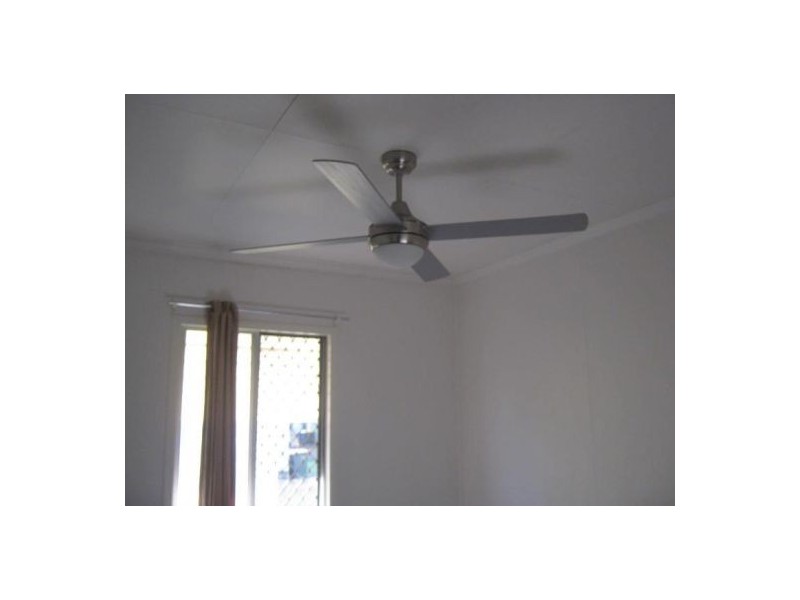 12 Logan Avenue, Oxley QLD 4075