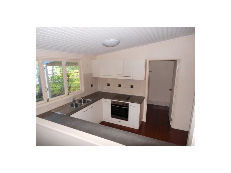 7 Wongabel Street, Kenmore QLD 4069