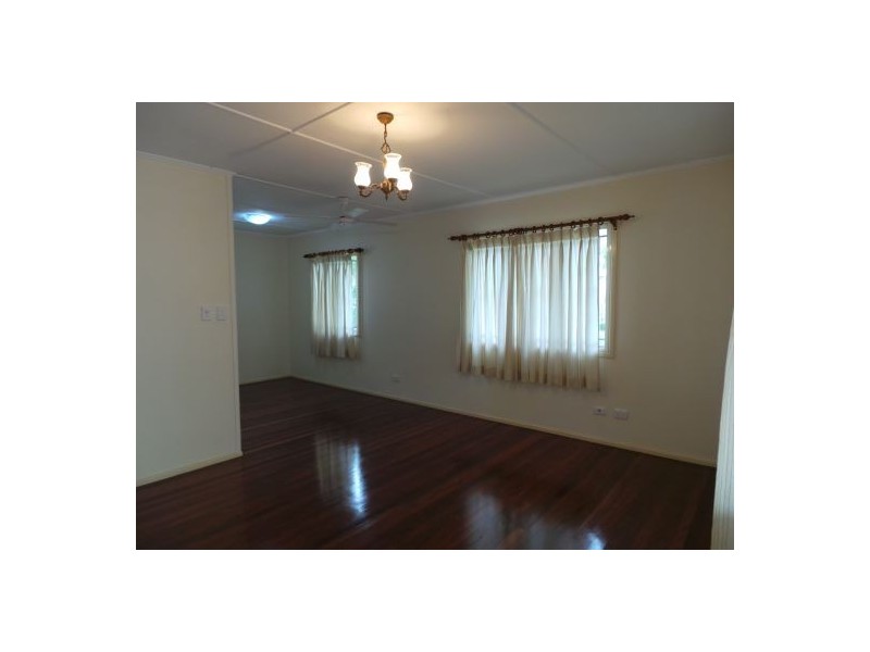 Durack QLD 4077