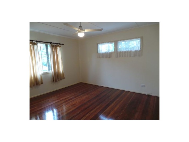 Durack QLD 4077