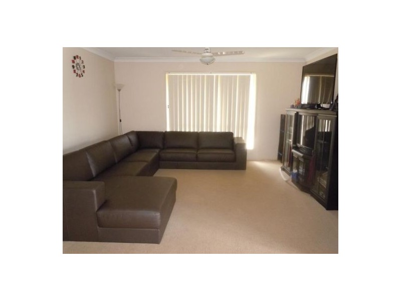 8 Cheihk Crescent, Collingwood Park QLD 4301