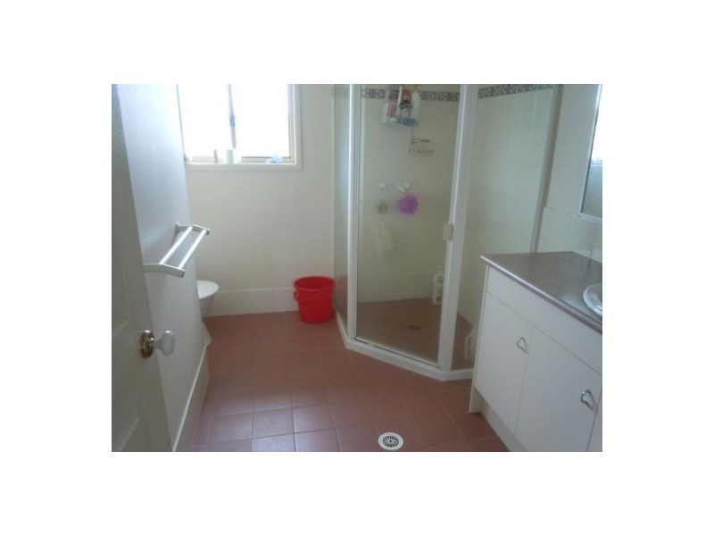 8 Cheihk Crescent, Collingwood Park QLD 4301