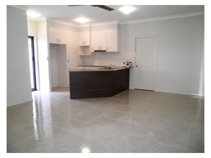 Unit 11/7-9 Young Street, Petrie QLD 4502