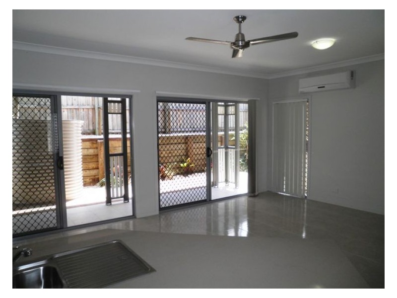 Unit 11/7-9 Young Street, Petrie QLD 4502